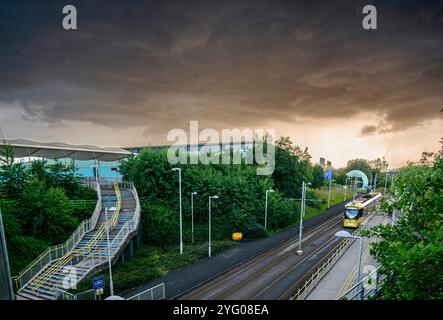 Haltestelle Manchester Metro Etihad Stadium, Manchester, Juli 2024, England: Phillip Roberts Stockfoto