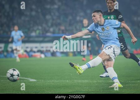 Lissabon, Portugal, Portugal. November 2024. Phil FODEN von Manchester City erzielte sein Tor beim Spiel der UEFA Champions League, League Phase MD4 zwischen Sporting CP und Manchester City am 5. November 2024 in Lissabon. (Kreditbild: © Matthieu Mirville/ZUMA Press Wire) NUR REDAKTIONELLE VERWENDUNG! Nicht für kommerzielle ZWECKE! Stockfoto