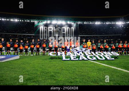 Lissabon, Portugal. November 2024. Beide Mannschaften wurden während des Spiels der UEFA Champions League zwischen den Teams Sporting CP und Manchester City FC gesehen. Endergebnis; Sporting 4:1 Manchester City Credit: SOPA Images Limited/Alamy Live News Stockfoto