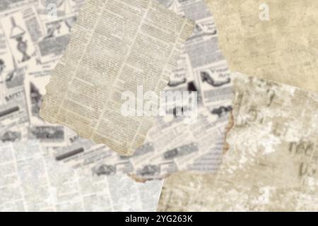 Viele alte Zeitungen auf horizontaler Fläche. Hintergrundstruktur, Draufsicht, unscharf Stockfoto