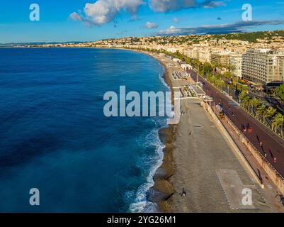 FRANKREICH, FRANZÖSISCHE RIVIERA. ALPES-MARITIMES (06) SCHÖN. PROMENADE DES ANGLAIS Stockfoto