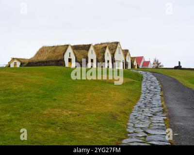 Traditionelle Rasenhäuser von Glaumbaer in Nordisland. Stockfoto