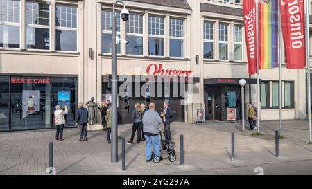 Hamburg, Deutschland. Oktober 2024. Blick auf den Eingangsbereich des Ohnsorg-Theaters am Heidi-Kabel-Platz. Quelle: Markus Scholz/dpa/Alamy Live News Stockfoto
