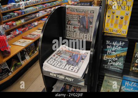 New York City, New York, USA - 05. November 2024: Unsichere Zeitung am Wahltag. Stockfoto