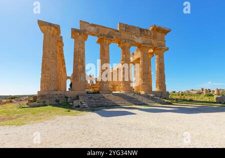 Tempel der Hera oder Tempel E, Archäologischer Park Selinunte, Selinunte, Bezirk Trapani, Sizilien, Italien Stockfoto