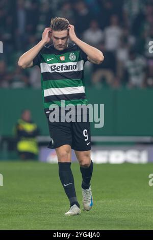 November 2024. Lissabon, Portugal. Viktor Gyokeres (9) in Aktion während des Gruppenspiels für die UEFA Champions League, Sporting gegen Manchester City Credit: Alexandre de Sousa/Alamy Live News Stockfoto