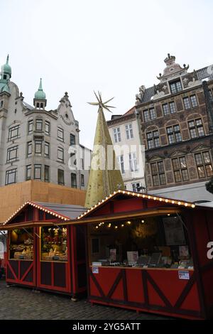 Kopenhagen/Dänemark/06 November 2024/Weihnachtsmarkt im Hojbro plads im Herzen der dänischen Hauptstadt Kopenhagenb. Foto. Bilder von Francis Joseph Dean/Dean sind nicht für kommerzielle Zwecke bestimmt Stockfoto