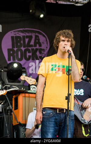 Reverend and the Makers in Bar M, 1. September 2007, San Antonio, Ibiza, Spanien. Stockfoto