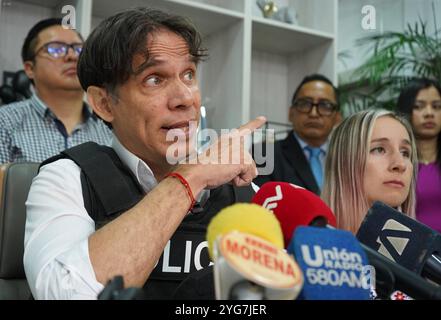 GYE PEDRO GRANJA Guayaquil, Mittwoch, 06. November 2024 durch eine Pressekonferenz kündigte der Präsidentschaftskandidat Pedro Granja an, dass er nicht auf seine Teilnahme an den nächsten Wahlen verzichten werde, aber nicht an Wahlkampagnen teilnehmen werde, verurteilte auch mehrere Angriffe, wie den Raub auf einen Bruder und den Angriff, den seine Eltern heute Morgen erlitten haben, zusätzlich zum Attentat auf einen persönlichen Freund Fotos Cesar Munoz API Guayaquil Guayas Ecuador PO4faador PO4356333564fa3b35577777777777777777777772 xCÃ Stockfoto