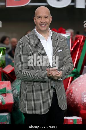 London, Großbritannien. November 2024. Hiram Garcia nimmt am Fotogespräch für „Red One“ im Potters Fields Park in London Teil. (Foto: Fred Duval/SOPA Images/SIPA USA) Credit: SIPA USA/Alamy Live News Stockfoto