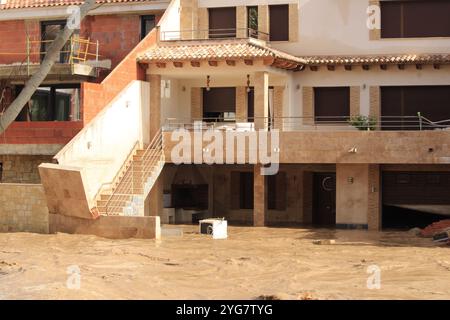 Zerstörung nach der Durchfahrt des DANA durch die Überschwemmungen in Mira, Cuenca, Spanien 30-10-2024 Stockfoto