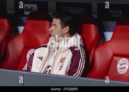 München, Deutschland. November 2024. München, 06. November 2024: Thomas Mueller (25 München) während des UEFA Champions League-Fußballspiels zwischen dem FC Bayern München und Benfica Lissabon in der Allianz Arena in München. Philipp Kresnik (Philipp Kresnik/SPP) Credit: SPP Sport Press Photo. /Alamy Live News Stockfoto