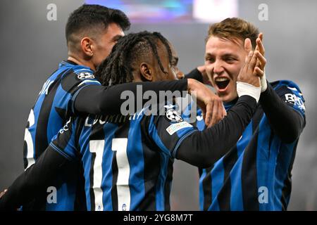 TOR zum 0:1 Ademola Lookman Atalanta BC Bergamo (11) Torjubel Raoul Bellanova Atalanta BC Bergamo (16) Mateo Retegui Atalanta BC Bergamo (32) VfB Stuttgart gegen Atalanta Bergamo, Fussball, UEFA Champions League, Spieltag 4, Saison 2024/2025, 06.11.2024 Foto: Eibner-Pressefoto/Michael Weber Stockfoto