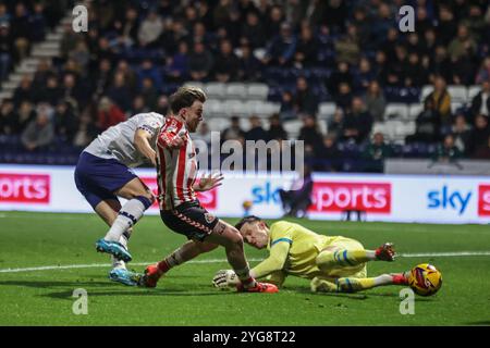 Preston, Großbritannien. November 2024. Aaron Connolly aus Sunderland verpasst beim Sky Bet Championship Match Preston North End gegen Sunderland in Deepdale, Preston, Großbritannien, 6. November 2024 (Foto: Alfie Cosgrove/News Images) in Preston, Vereinigtes Königreich am 6. November 2024. (Foto: Alfie Cosgrove/News Images/SIPA USA) Credit: SIPA USA/Alamy Live News Stockfoto