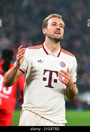 München, Deutschland. November 2024. Fußball: Champions League, Bayern München - Benfica Lissabon, Vorrunde, Spieltag 4, Allianz Arena, Münchner Harry Kane reagiert. Quelle: Sven Hoppe/dpa/Alamy Live News Stockfoto