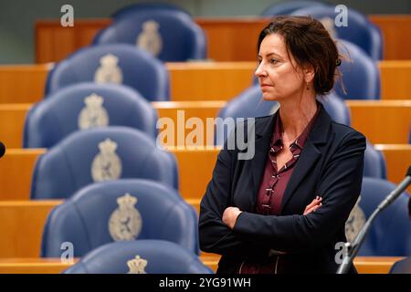 16. JANUAR 2024 Niederländisch Tweede Kamer Fragestunde DEN HAAG, NIEDERLANDE - 16. JANUAR: Judith Uitermark NSC während der Fragestunde im Tweede Kamer am 16. Januar 2024 in den Haag Tweede Kamer Niederlande den Haag Tweede Kamer Niederlande Inhalte sind nicht direkt oder indirekt über Dritte weiterverbreitet. Copyright: XJohnxBeckmannx Stockfoto