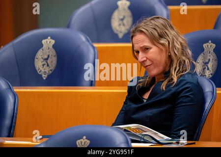 01 02 2024 Dutch Tweede Kamer Plenardebatte DEN HAAG, NIEDERLANDE - 1. FEBRUAR: Wytske Postma NSC während der Plenardebatte im Tweede Kamer am 1. Februar 2024 in den Haag Tweede Kamer Niederlande den Haag Tweede Kamer Niederlande Inhalte können nicht direkt oder indirekt über Dritte weiterverbreitet werden. Copyright: XJohnxBeckmannx Stockfoto