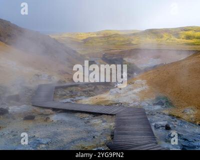 Geothermisches Feld von Seltun innerhalb des vulkanischen Systems Krysuvik auf der Halbinsel Reykjanes. Island Stockfoto