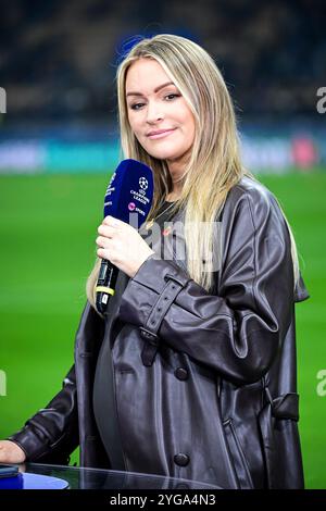 Die englische Moderatorin Laura Woods sendete am 6. November 2024 im San Siro Stadion in Mailand vor dem UEFA Champions League-Fußballspiel Inter Mailand und Arsenal FC. Credit: Piero Cruciatti/Alamy Live News Stockfoto