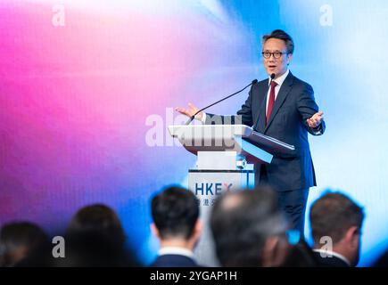 Die Eröffnungsrede hielt Yiu Wilfred, stellvertretender Chief Executive, Co-Chief Operating Officer und Co-Head of Markets der HKEX Group. Hongkong, China, 5. November 2024. Der „Traded Open-Ended Index Securities Investment Fund Summit 2024“ der HKEX Group fand am 5. November 2024 in der Hong Kong Financial Town Hall der HKEX in Central statt. Quelle: Hou Yu/China News Service/Alamy Live News Stockfoto