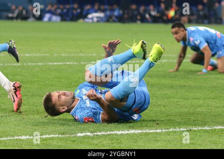 Sankt Petersburg, Russland. November 2024. Juri Gorschkow (4) von Zenit wurde 1/4 in der RPL im Finale des Russischen Pokals, dem ersten Fußballspiel zwischen Zenit Sankt Petersburg und Akhmat Grosny in der Gazprom Arena, gesehen. Endpunktzahl: Zenit 3:0 Akhmat. Quelle: SOPA Images Limited/Alamy Live News Stockfoto