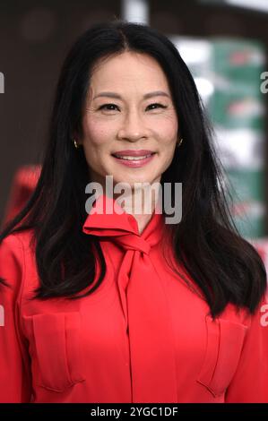 Lucy Liu beim Photocall zum Kinofilm Red One - Alarmstufe Weihnachten im Potters Fields Park an der Tower Bridge. London, 06.11.2024 *** Lucy Liu beim Fotobesuch für den Film Red One Christmas Alert im Potters Fields Park an der Tower Bridge London, 06 11 2024 Foto:XS.xVasx/xFuturexImagex red one 4054 Stockfoto