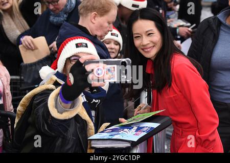 Lucy Liu beim Photocall zum Kinofilm Red One - Alarmstufe Weihnachten im Potters Fields Park an der Tower Bridge. London, 06.11.2024 *** Lucy Liu beim Fotobesuch für den Film Red One Christmas Alert im Potters Fields Park an der Tower Bridge London, 06 11 2024 Foto:XS.xVasx/xFuturexImagex red one 4064 Stockfoto