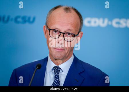 Presseerklärung nach Entlassung des Bundesfinanzministers Friedrich Merz Vorsitzender der CDU/CSU-Bundestagsfraktion beim Pressestatment nach Entlassung des Bundesfinanzministers auf der Fraktionsebene im Deutschen Bundestag, Berlin , 07.11.2024 Berlin Deutschland *** Pressemitteilung nach der Entlassung des Bundesfinanzministers im Deutschen Bundestag, Berlin , 07 11 2024 Berlin Stockfoto