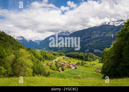 Der Bezirk Interlaken-Oberhasli am nördlichen Rand der Berner Alpen Stockfoto