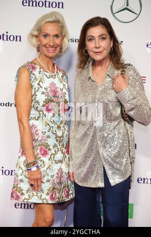 Emotion Award im Curio Haus Hamburg Kristina Troeger, Alexandra von Rehlingen, Emotion Award, Curio Haus Hamburg, 06.11.2024 *** Emotion Award im Curio Haus Hamburg Kristina Troeger, Alexandra von Rehlingen, Emotion Award, Curio Haus Hamburg, 06 11 2024 Copyright: XEventpressxBecherx Stockfoto