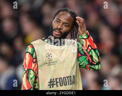 London, Großbritannien. Oktober 2024. Arsenal gegen Shakhtar Donetsk - UEFA Champions League - Emirates Stadium. Arsenals Raheem Sterling. Bildnachweis: Mark Pain/Alamy Live News Stockfoto