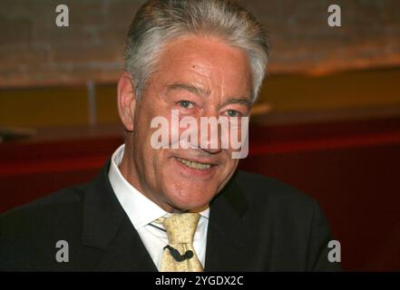 Köln, Deutschland. August 2019. ARCHIVFOTO: Bjoern Engholm wird 85 Jahre alt am 9. November 2024, Bjoern ENGHOLM, Deutschland, Politiker, SPD, Porträt, Porträt, 24. Mai 2005. Quelle: dpa/Alamy Live News Stockfoto