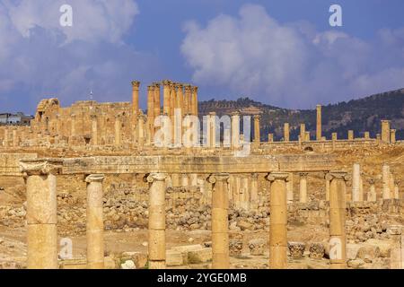 Panorama von Jerash, Jordanien, Ruinen der antiken römischen Stadt Gerasa mit Säulen und Tempeln, Asien Stockfoto