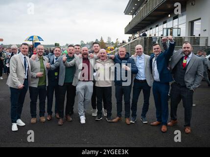 Szenen aus der Down Royal Racecourse am 2. Tag des Festival of Racing Weekend mit der Ladbrokes Champion Chase. Stockfoto