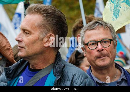Chris Packham, fernsehmoderator, Naturforscher (links), Hugh Hugh Fernley-Whittingstall, Moderator und Koch, Marsch für sauberes Wasser-Protest, London Stockfoto
