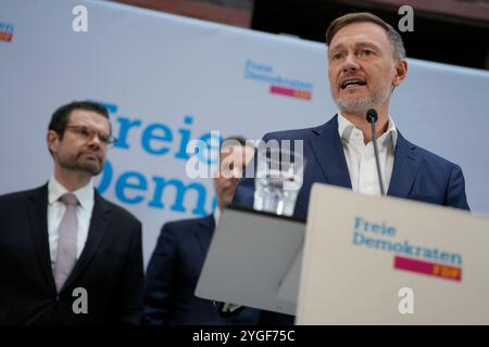 Pressekonferenz, FDP zum Ampel aus Pressekonferenz, Hans-Dietrich-Genscher-Haus, FDP-Generalsekretär Bijan Djir-Sarai, Bundesfinanzminister Christian Lindner, Bundesministerin Bettina stark-Watzinger, Christian Dürr, Fraktionsvorstand, Bundesjustizminister Marco Buschmann Berlin Berlin GER *** Pressekonferenz, FDP zur Ampelpressekonferenz, Hans-Dietrich-Genscher-Haus, FDP-Generalsekretär Bijan Djir Sarai, Bundesfinanzminister Christian Lindner, Bundesministerin Bettina stark Watzinger, Christian Dürr, Fraktionsvorsitzender, Bundesminister der Justiz Marco Buschma Stockfoto