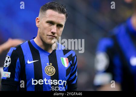 Piotr Zielinski vom FC Internazionale während des Fußballspiels der UEFA Champions League 2024/2025 zwischen dem FC Internazionale und dem Arsenal FC im San Siro Stadion in Mailand (Italien) am 6. November 2024. Stockfoto