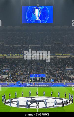 Mailand, Italien. November 2024. Der Giuseppe Meazza ist bereit für das UEFA Champions League-Spiel zwischen Inter und Arsenal in Mailand. Quelle: Gonzales Photo/Alamy Live News Stockfoto