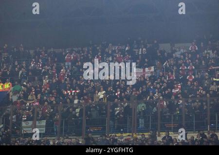 Arsenal-Fans in Mailand während der Meisterliga - Inter-Arsenal FC - Mailand, Italien - 6. november 2024 Stockfoto