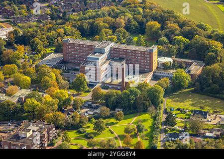 Luftbild, St. Bernhard-Krankenhaus Krankenhaus, Kamp-Lintfort, Ruhrgebiet, Nordrhein-Westfalen, Deutschland ACHTUNGxMINDESTHONORARx60xEURO *** Luftaufnahme, St. Bernhard Hospital, Kamp Lintfort, Ruhrgebiet, Nordrhein-Westfalen, Deutschland ATTENTIONxMINDESTHONORARx60xEURO Stockfoto