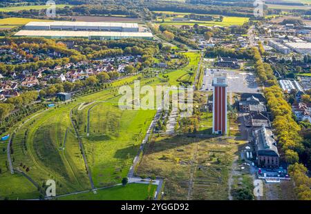 Luftbild, Zechenpark Friedrich Heinrich, LAGA Park, ehemaliges RAG Bergwerk West mit Zechenturm und Förderturm, Lintfort, Kamp-Lintfort, Ruhrgebiet, Nordrhein-Westfalen, Deutschland ACHTUNGxMINDESTHONORARx60xEURO *** Luftaufnahme, Friedrich Heinrich Colliery Park, LAGA Park, ehemalige Zeche RAG West mit Zeche- und Wendeturm, Lintfort, Kamp Lintfort, Ruhrgebiet, Nordrhein-Westfalen, Deutschland ACHTUNGxMINDESTHONORARx60xEURO Stockfoto