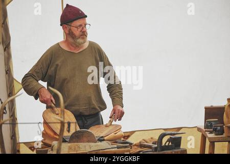 Hojbjerg, Dänemark, 27. Juli 2024: The Schmied at wiking Festival Stockfoto