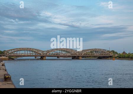 Alte Harburger Elbbrücke, Süderelbbrücke, Stahlbogenbrücke, Wilhelmsburg, Hamburg Stockfoto