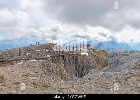 Lagazuoi Zuflucht auf dem kleinen Berg Lagazuoi. Europa, Italien, Venetien, Provinz Belluno, Cortina d'Ampezzo Stockfoto