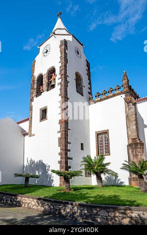 Santa Cruz, die Igreja Matriz de Santa Cruz (Hauptkirche) ist als Kulturdenkmal unter dem Namen Igreja de São Salvador (Kirche der R. Stockfoto