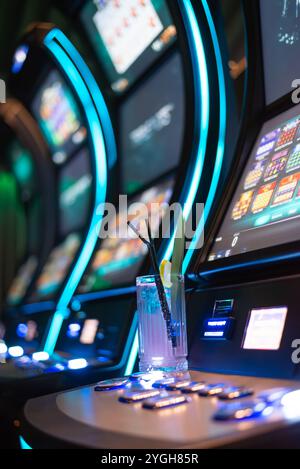 Cocktails set on a bar at Casino. Cocktails assortment. Stockfoto