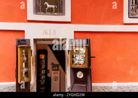 Haus Nr. 18. Die Goldene Gasse, berühmte Orte der Prager Burg. Prager Burgkomplex. Prag, Tschechische Republik, Europa Stockfoto