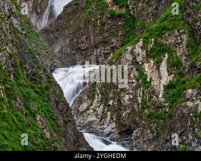 Am Höhenbach oberhalb des Holzgaus im Oberen Lechtal Stockfoto