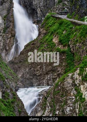 Am Höhenbach oberhalb des Holzgaus im Oberen Lechtal Stockfoto