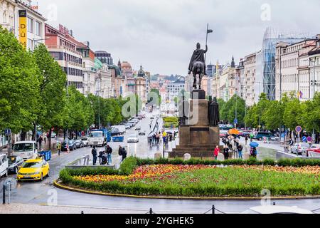 Statue des heiligen Wenzels am Ende des Wenzelsplatzes. Prag, Tschechische Republik, Europa Stockfoto